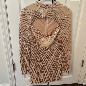 Gold sequin party dress. FashionNova size xl fits more like a large.